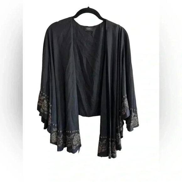 Elizabeth Gillet Kimono - One Size with flowy floral sleeves - Picture 6 of 11